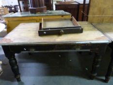 A pine kitchen table (length 136cm width