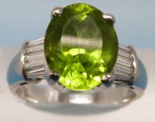 An 18ct white gold ring set with a large