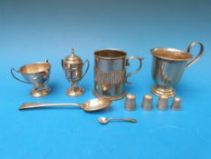 An Art Nouveau hallmarked silver salt, s