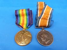 A pair of WW1 medals awarded to 51816 Pte. E. J. Dee, Gloucestershire Regiment