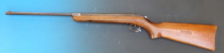 A BSA Cadet .177 air rifle, serial number B19271