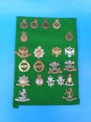 Twenty-one British Army cap badges WW1 / WW2 periods including Household Cavalry, Life Guards,