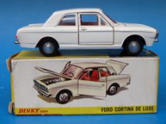 Dinky Toys diecast model Ford Cortina De Luxe 159 (in original box)
