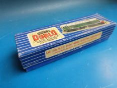 Hornby 00 gauge Class L30 BO-BO diesel electric locomotive BR D8000 in green livery (in original