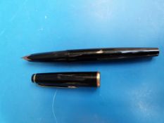 A Mont Blanc No 32 fountain pen