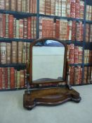 A 19thC mahogany swing frame dressing table mirror (height 65cm)