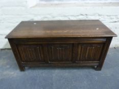 An oak blanket chest (W105, D45,