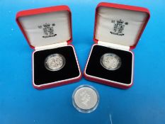Two cased £1 silver proof Piedfort coins 1995 and 1996 and a two pound Piefort U.N.