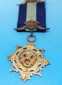 An RAOB 1925 hallmarked silver medal with gilt finish (9g)