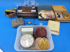 A small quantity of costume jewellery etc in caskets,