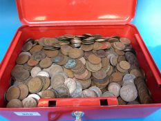 A cash box containing a quantity of pennies and half pennies (Queen Victoria to Queen Elizabeth II)
