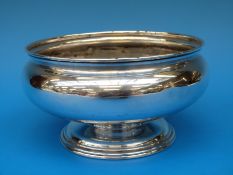 A white metal pedestal bowl marked to base Sterling 950, diameter 16cm,