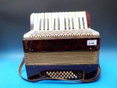 A 1930s Traviata 32 bass piano accordion,