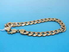 A 9ct gold bracelet of flattened links (25.