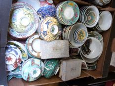 A large quantity of decorative Chinese ceramics, bowls, plates,