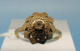 An 18ct gold ring set with a clear stone (size L) (2.