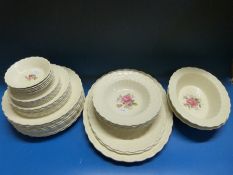 A quantity of Spode 