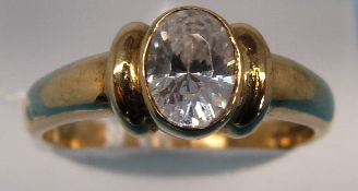 A 9ct gold ring set with a large topaz (size P)