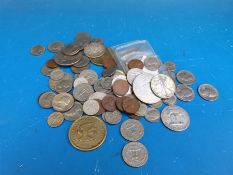 A good quantity of USA coinage late 19thC onwards,