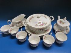 A quantity of Royal Albert 