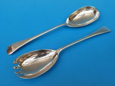 A pair of hallmarked silver salad servers, Sheffield 1960, maker's mark GH, 23 cm long,