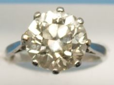 A platinum ring set with a solitaire diamond of 3.