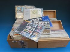 An extensive collection of GB presentaion packs (approx 240), collection packs 1975-1982,