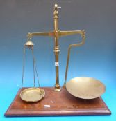 A set of W & T Avery brass banking scales with impressed 'To weigh 1Ib'