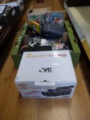 A boxed JVC Super VHS video movie camera, further vintage movie cameras, projector,