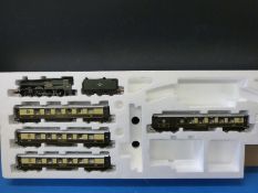 Hornby 00 gauge train set The Western Pullman R1048 original box