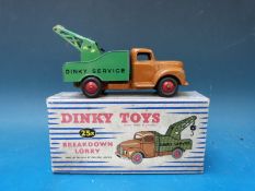 Dinky Toys diecast model breakdown lorry, 25x,