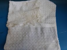 A quantity of linen and lace