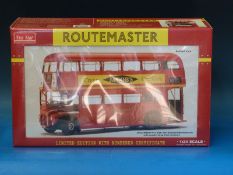 Sun Star 1:24 scale Standard Routemaster with quarter-drop front windows RM 254-VLT No 2902 (in