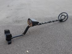 Fisher F2 metal detector