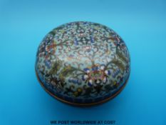A Chinese Jiaqing period (1796-1820) cloisonné box of circular form,
