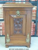 A carved walnut purdonium with brass fittings (w42 x d39 x h66cm)