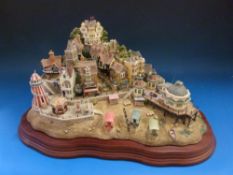 A large boxed Lilliput Lane 