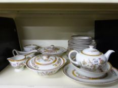 A quantity of Indian Tree dinner and tea ware