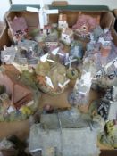 Eighteen unboxed Lilliput Lane houses etc including 