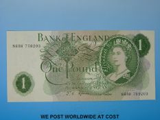 Five crisp consecutive pound notes, J.S.