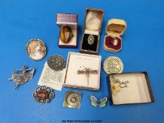 A quantity of costume jewellery to include a silver ring set with a large tiger's eye cabochon,