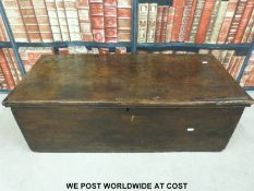 An antique elm blanket box (H32, W93,