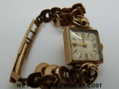 A ladies 9ct gold wristwatch