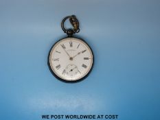 Waltham gentleman's English silver pocket watch with key wind movement,