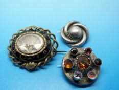 A Victorian mourning brooch,