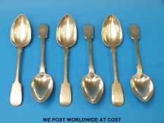 A set of six Victorian hallmarked silver fiddle pattern dessert spoons, Ldn 1862 (314g,