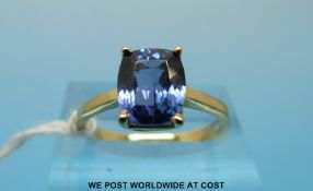 An 18ct gold ring set with a 2ct tanzanite (with certificate) size N