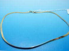 A 9ct gold ribbon link necklace (11.