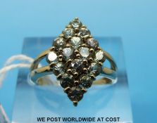 A 9ct gold green sapphire ring (size N)