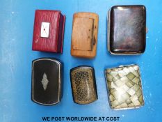 Six various boxes to include lacquer snuff boxes, silver inlaid purse,